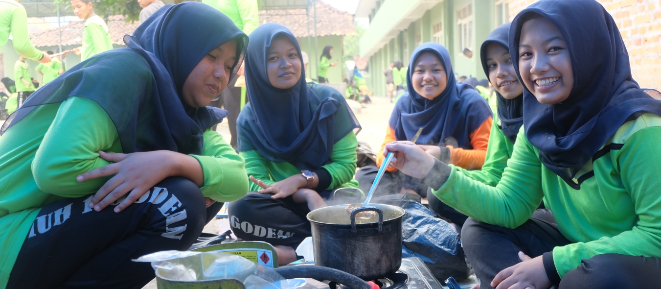 Memasak Gulai di Hari Raya Qurban
